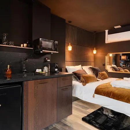 Encorps Nuit - - Gare Congres - Parking Apartment *